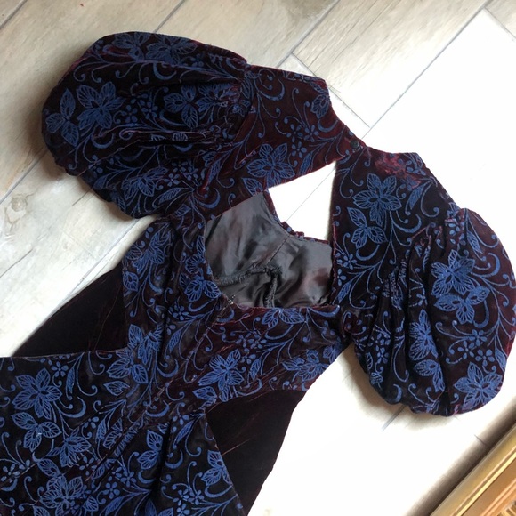 Vintage Scott McClintock puff sleeve velvet gown in navy and burgundy. Size 8 - Picture 9 of 11